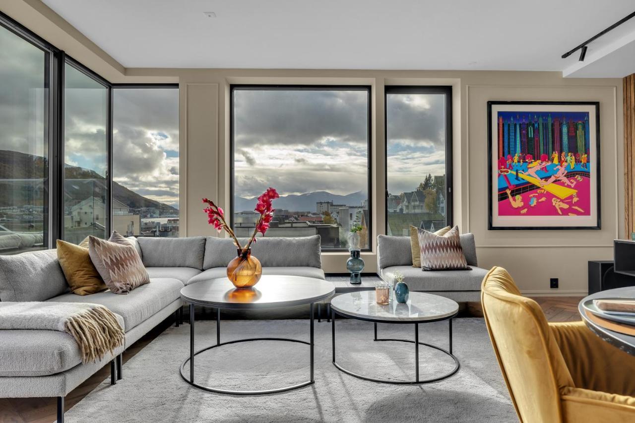 Penthouse In Downtown Tromso New Apartment Exterior photo