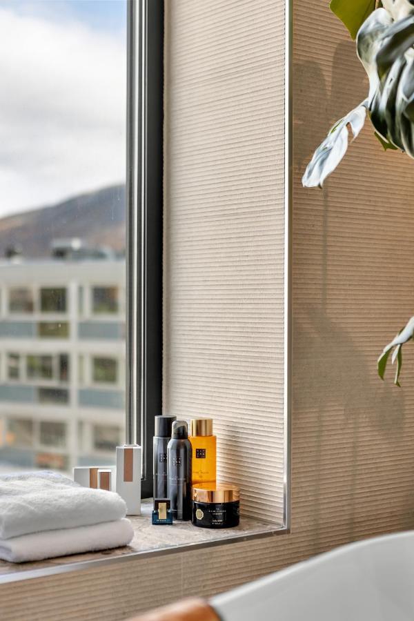 Penthouse In Downtown Tromso New Apartment Exterior photo